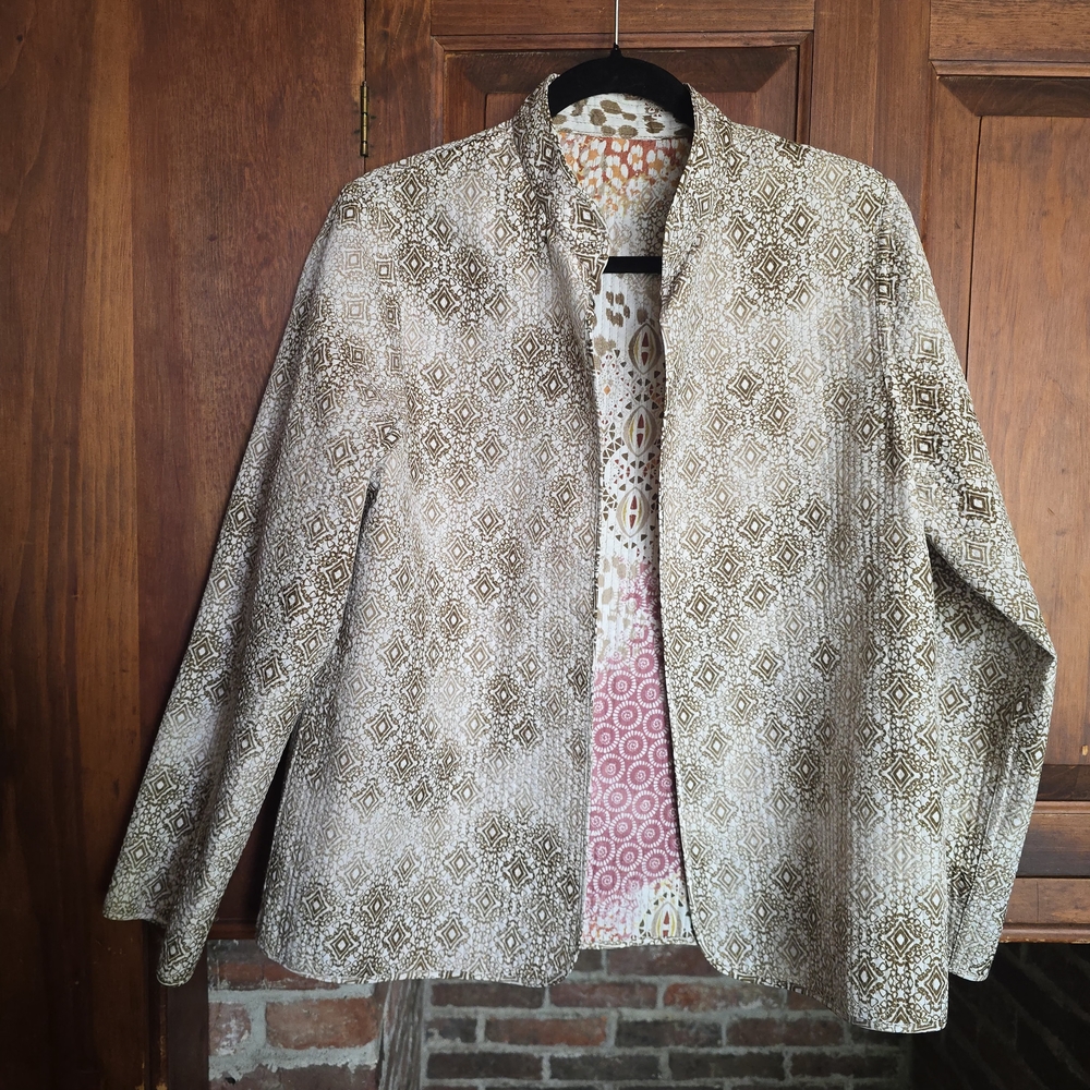Reversable Quilted Patterned Beige, Brown, Pink and White Jacket - Large